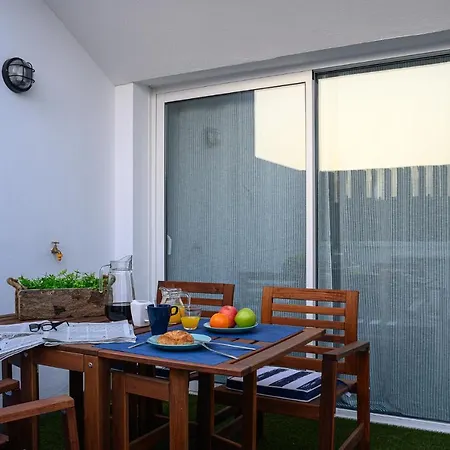 펜션 La Marinera House - Near The Beach, Air-Con, Fast Wifi And Sat Tv By Lanzarote Vacation Homes 플라야블랑카